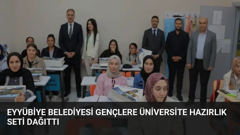Eyyübiye Belediyesi Gençlere Üniversite Hazırlık Seti Dağıttı